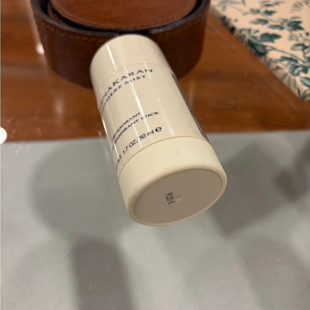 Donna Karan cashmere mist deodorant antiperspirant brand new sealed 1.7 oz - Picture 4 of 4